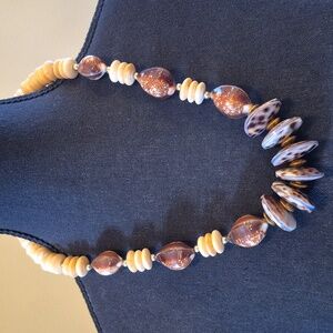 VINTAGE Chunky Natural Tiger Cowrie Shell Statement Beads Necklace